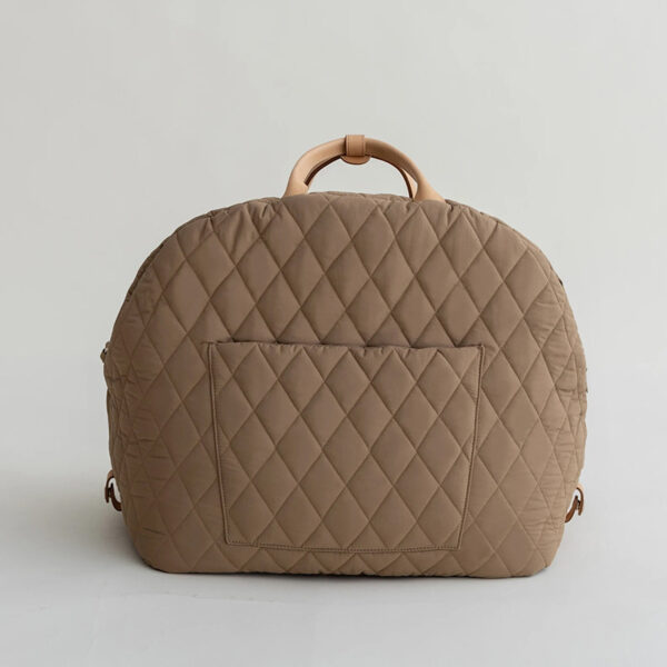 Pet carrier with removable pet pad - Image 4