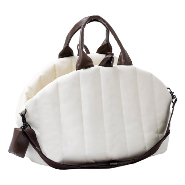 Pet bag with detachable pet pad - Image 4
