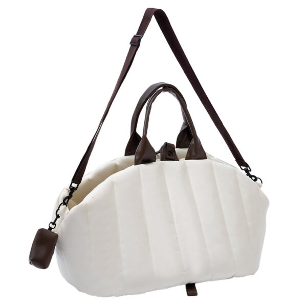 Pet bag with detachable pet pad - Image 5